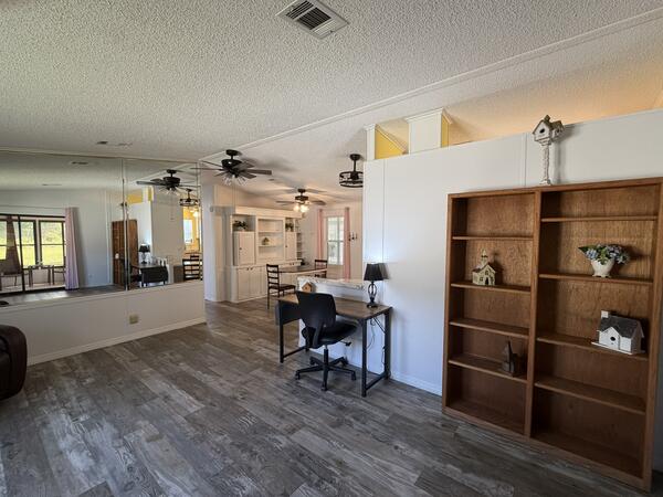 56 Greenview Drive a Winter Haven, FL Mobile or Manufactured Home for Sale